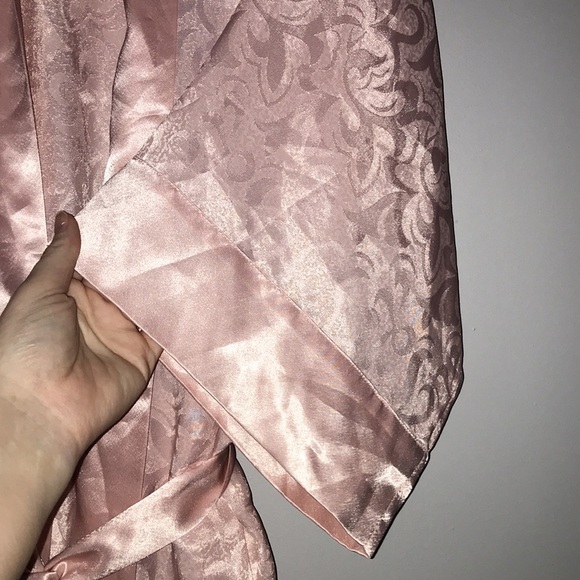 Victoria's Secret Women's Pink Robe vintage gold label - Picture 4 of 5